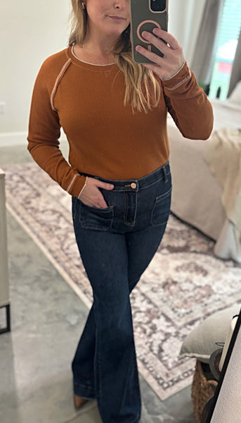 SANDSTONE WAFFLE TOP