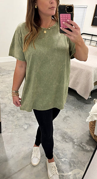 PLUS WASHED OLIVE TEE