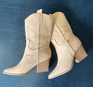 WESTERN ANKLE BOOT