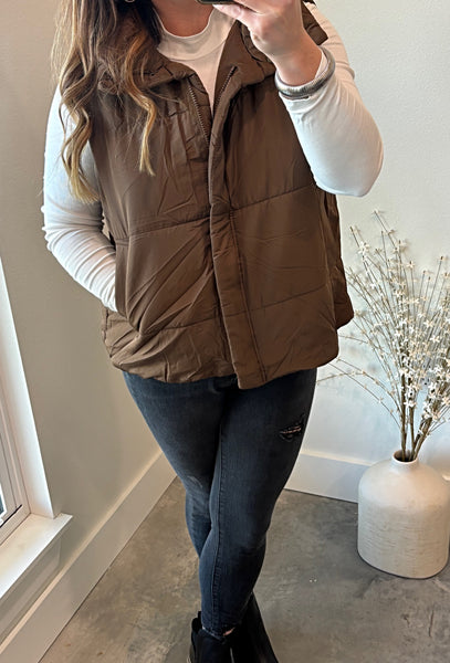 CHOCOLATE PUFFER VEST