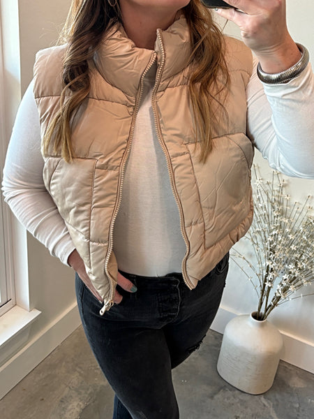 KHAKI CROPPED PUFFER VEST