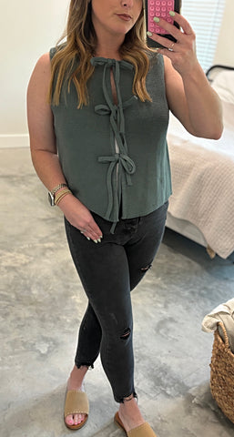 KNOTTED OLIVE VEST